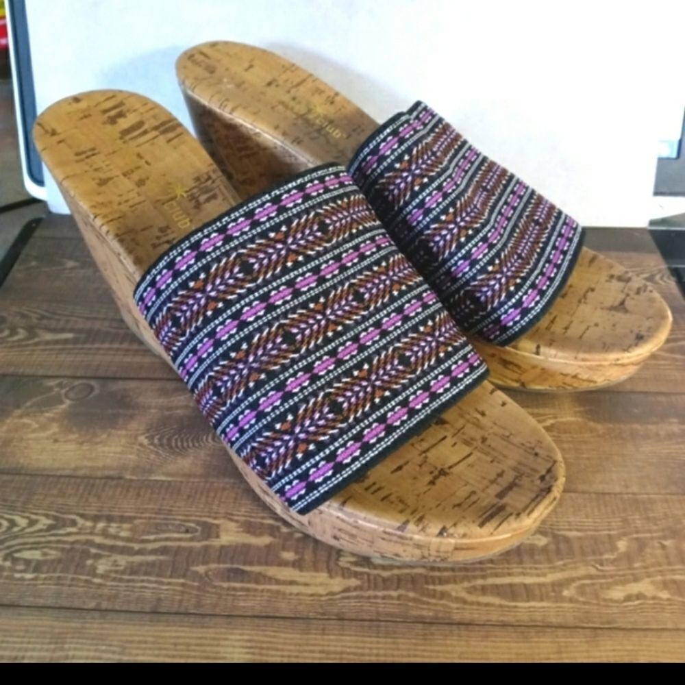 Montego Bay Club Multi Colored Cork Wedge Sandals Sz 8.5 - Picture 2 of 9